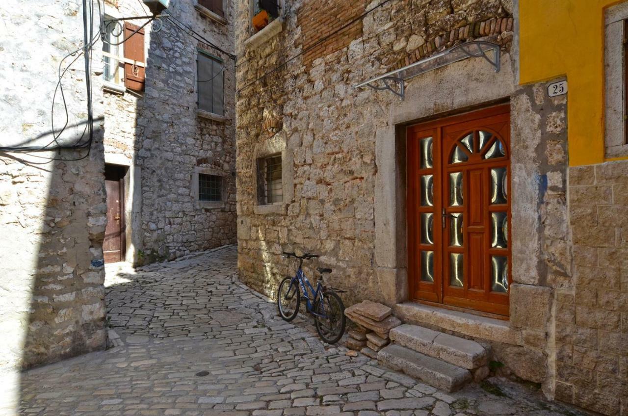 Klaudia Studio Rovinj Buitenkant foto
